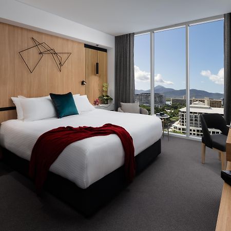 Crystalbrook Bailey Hotel Cairns Eksteriør billede A room at the Hotel