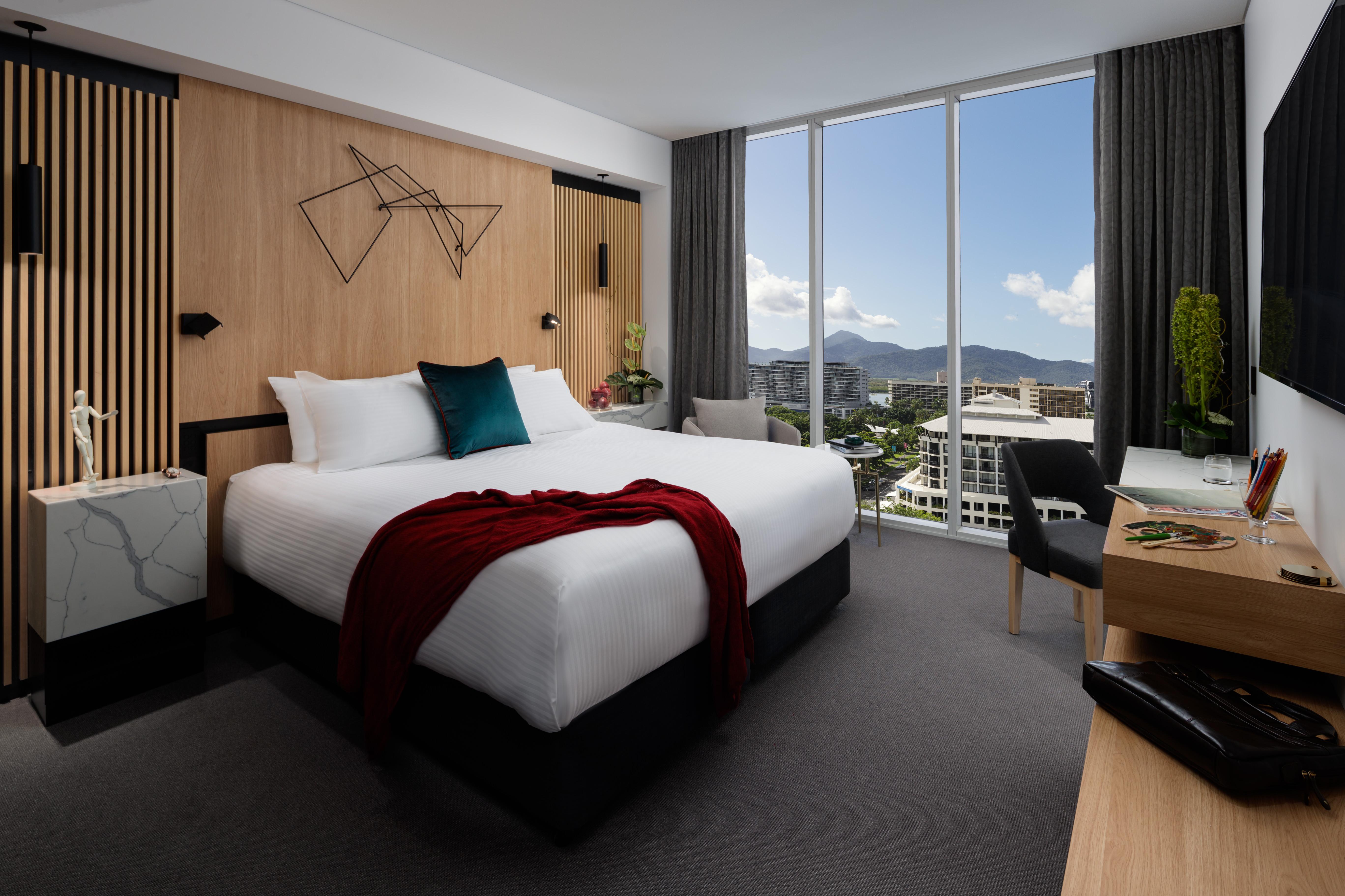 Crystalbrook Bailey Hotel Cairns Eksteriør billede A room at the Hotel