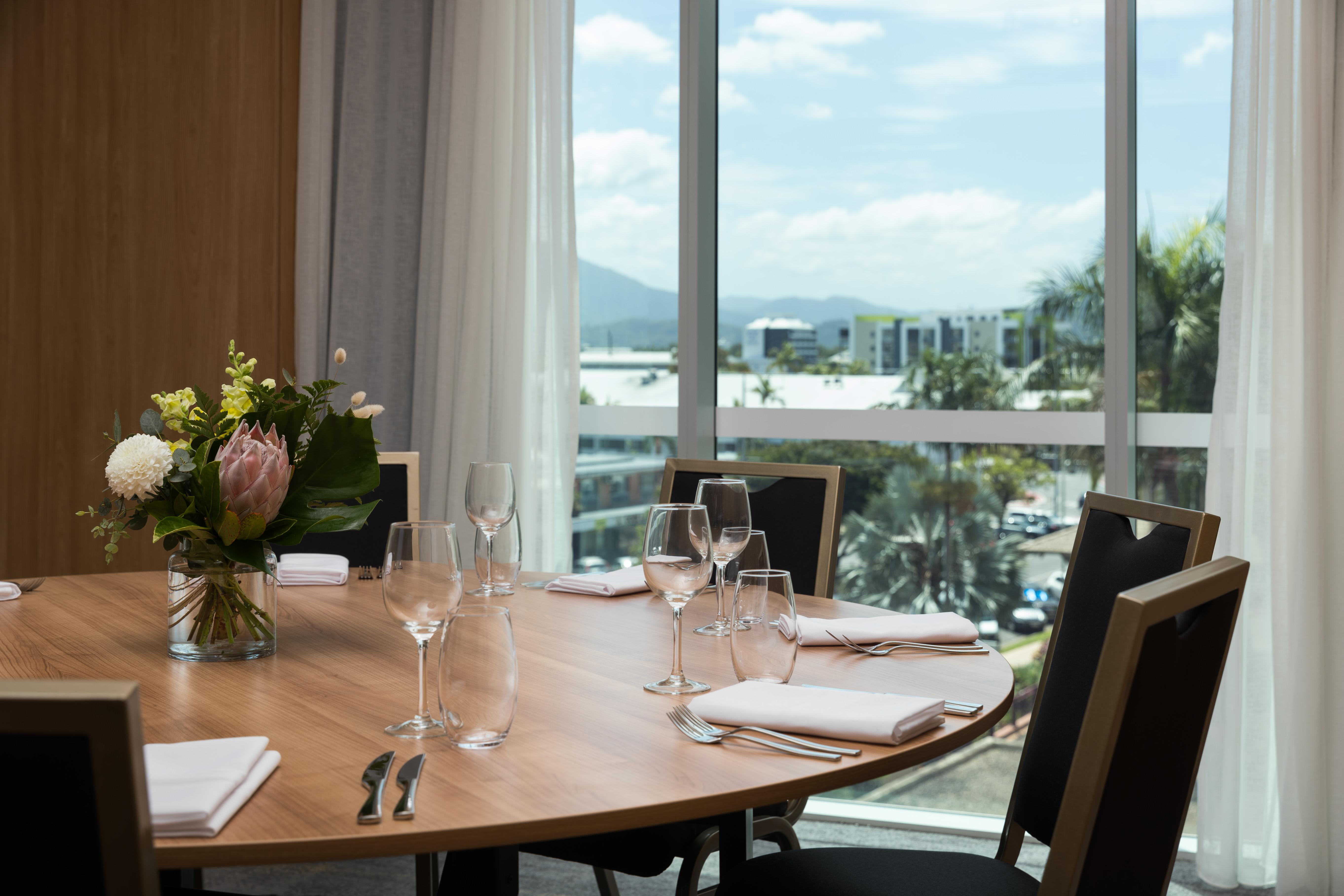 Crystalbrook Bailey Hotel Cairns Eksteriør billede The private dining room at Blackbird