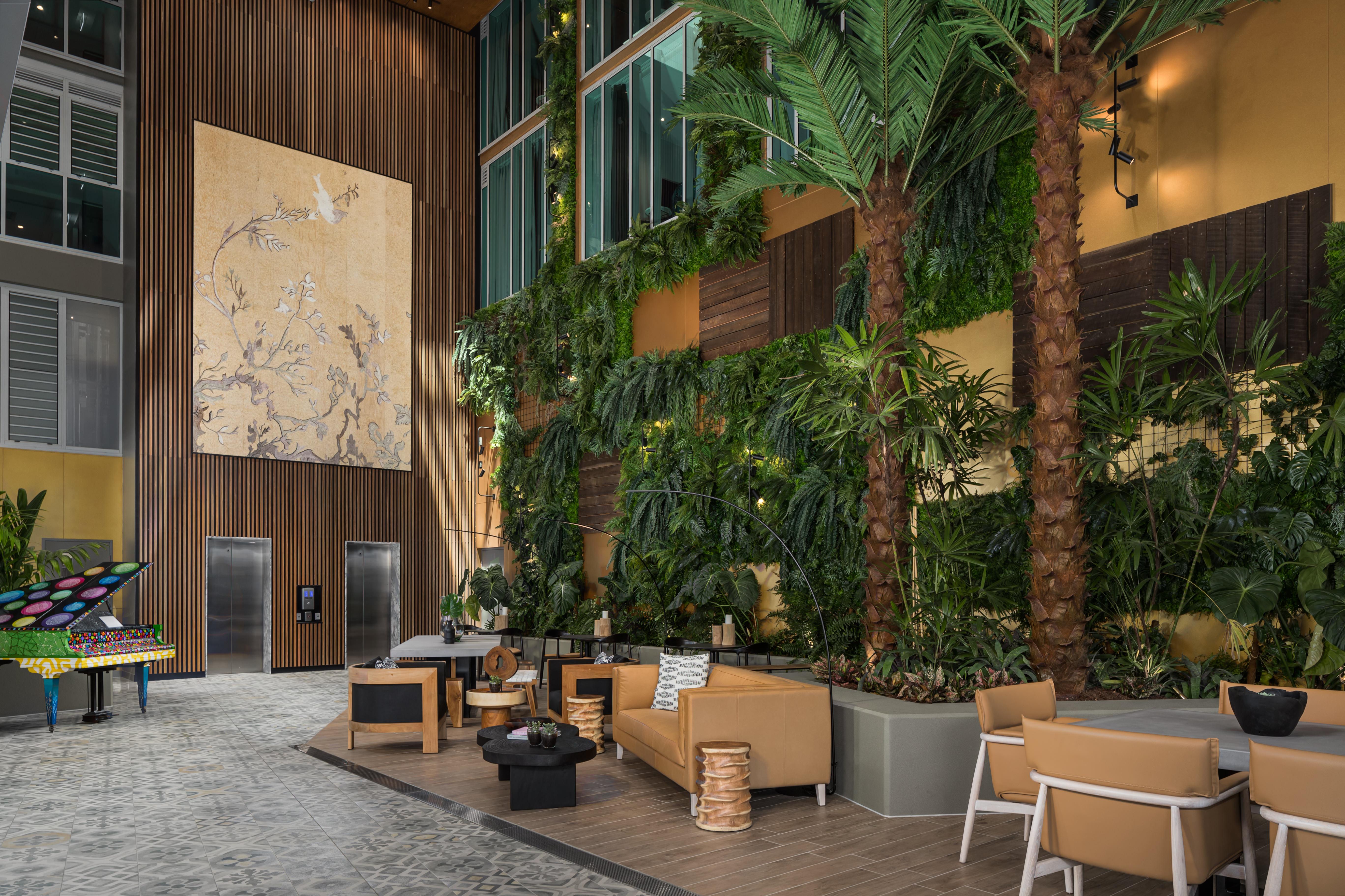 Crystalbrook Bailey Hotel Cairns Eksteriør billede The lobby of the hotel